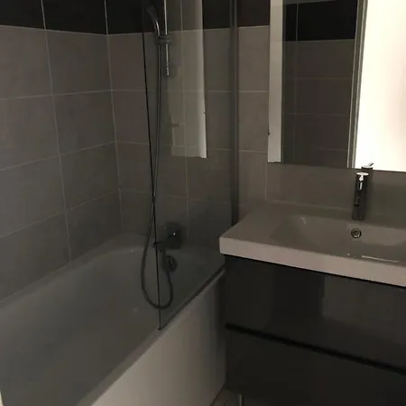 アパート Appartement Pour 4 Personnes A Gassin 26 ガッサン