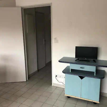 アパート Appartement Pour 4 Personnes A Gassin 26 *