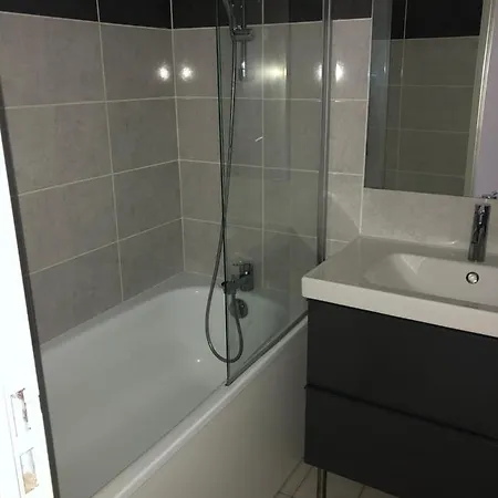 Appartement Pour 4 Personnes A Gassin 26 *